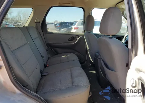 2005 Ford Escape Xlt z USA, uszkodzony, nr VIN 1FMYU03165KA43146